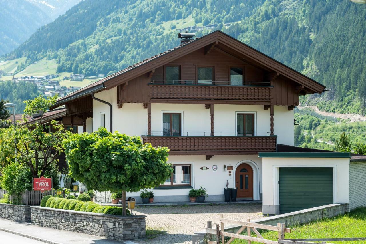 Landhaus Tyrol Mayrhofen Luaran gambar
